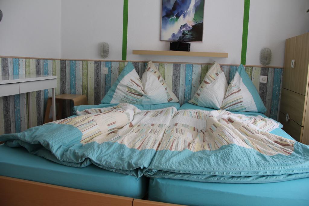 Pension Heino Saas-Grund Chambre photo